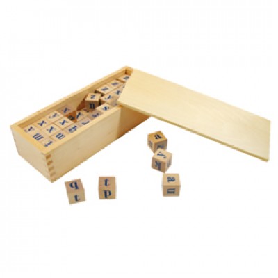Kostky s abecedou ( v krabičce )